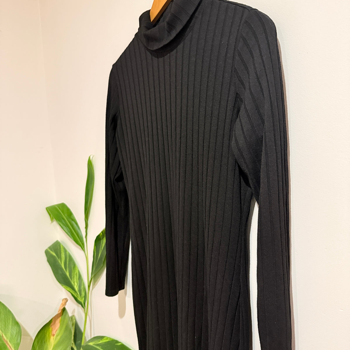 H&M Black Ribbed Turtleneck Midi Dress Size M