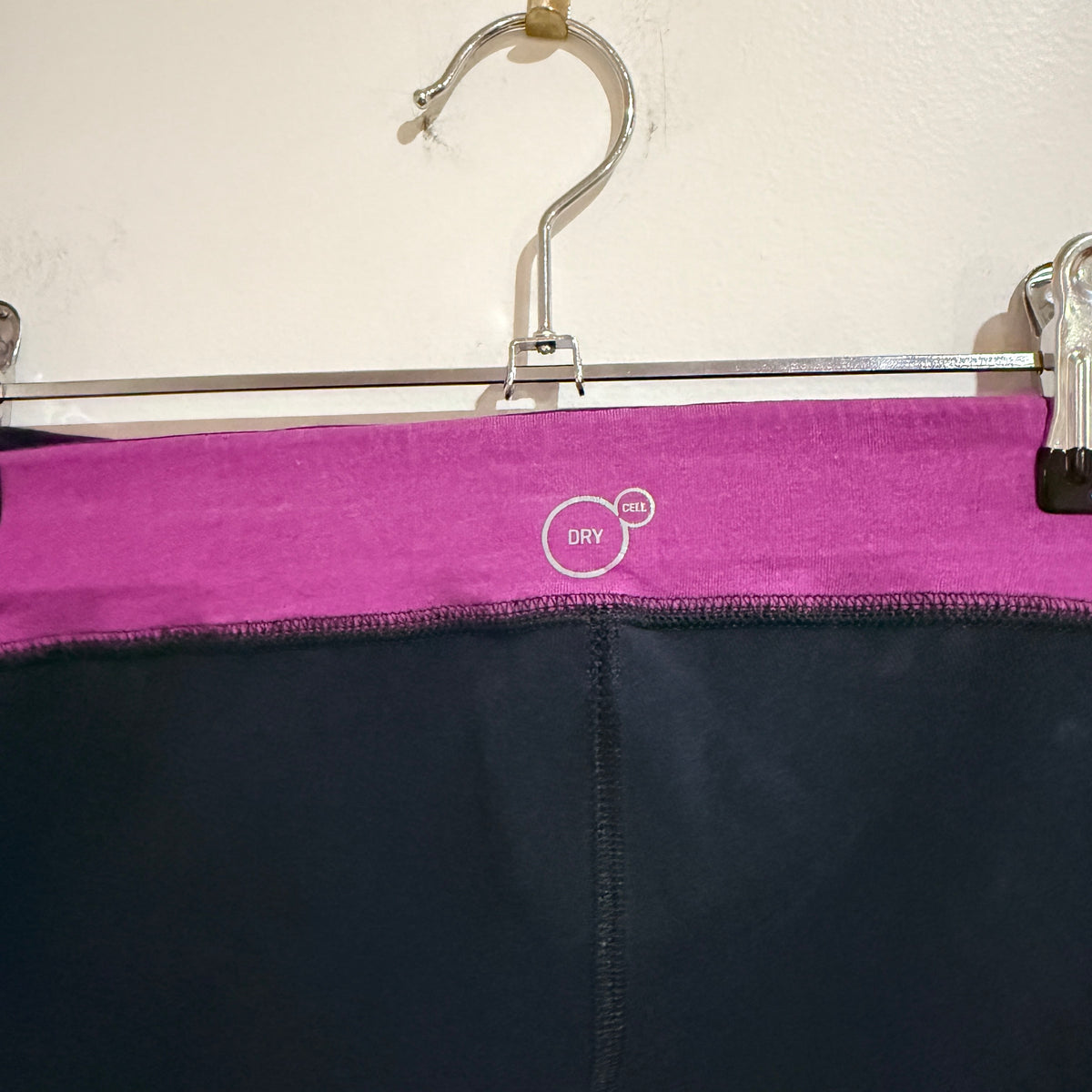 Puma Navy and Magenta Cropped Leggings Size M