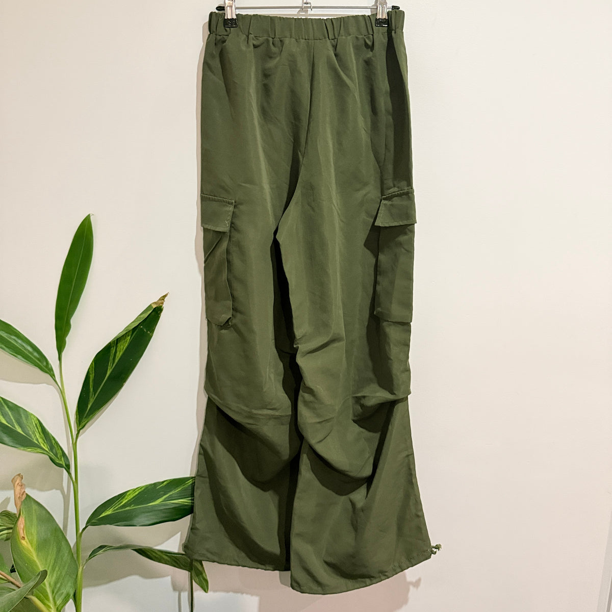 SHEIN Olive Green Cargo Parachute Pants Size S