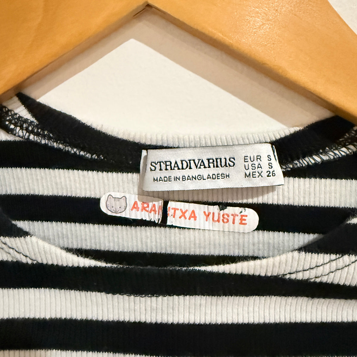 Stradivarius Black and White Stripe Ribbed Tee Size S (XS Fit)