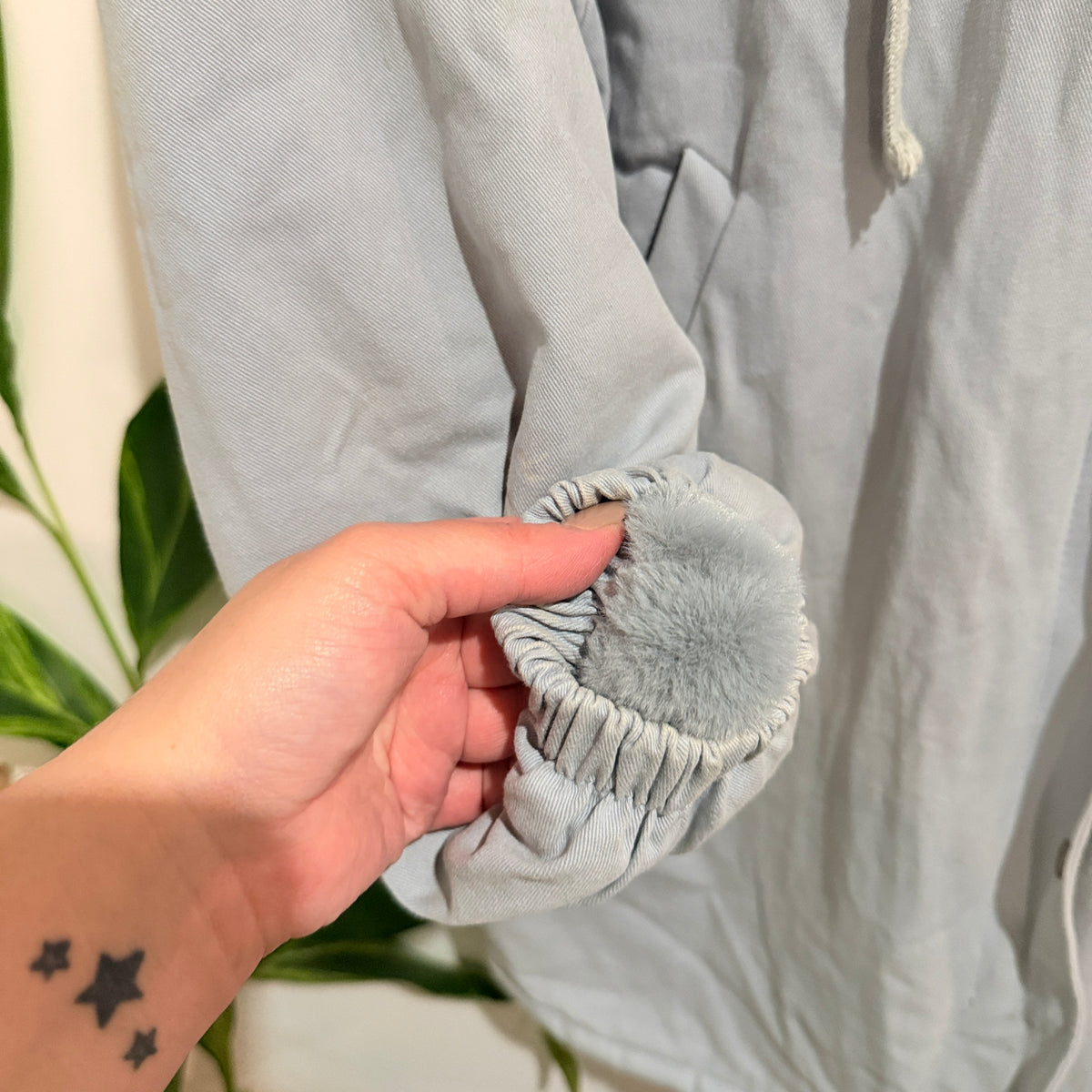 Light Blue Fleece Lined Hooded Heavyweight Jacket - 56cm u/arm