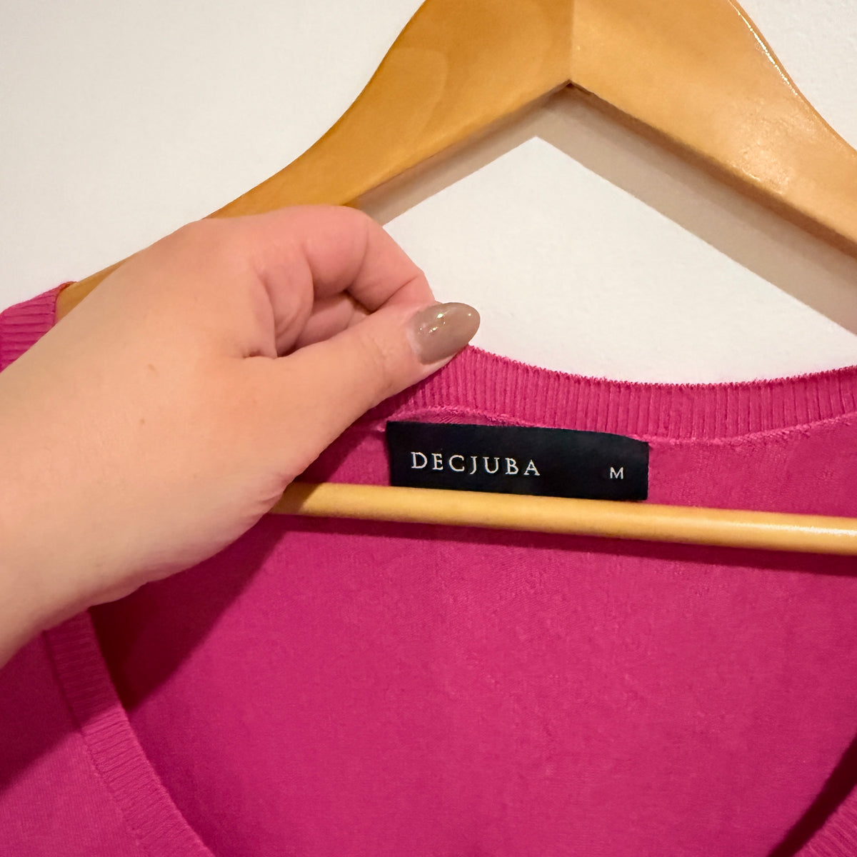 Decjuba Pink Knit Top with Ruffle Mesh Sleeves Size M