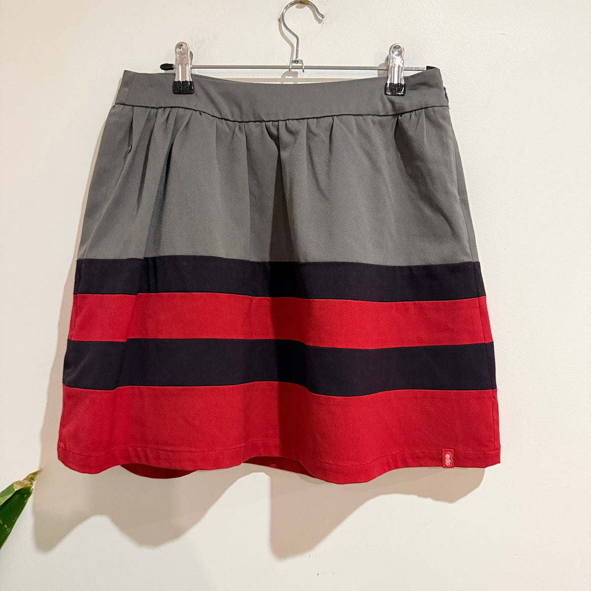 edc by Esprit Grey Navy and Red Stripe Skirt Size 8