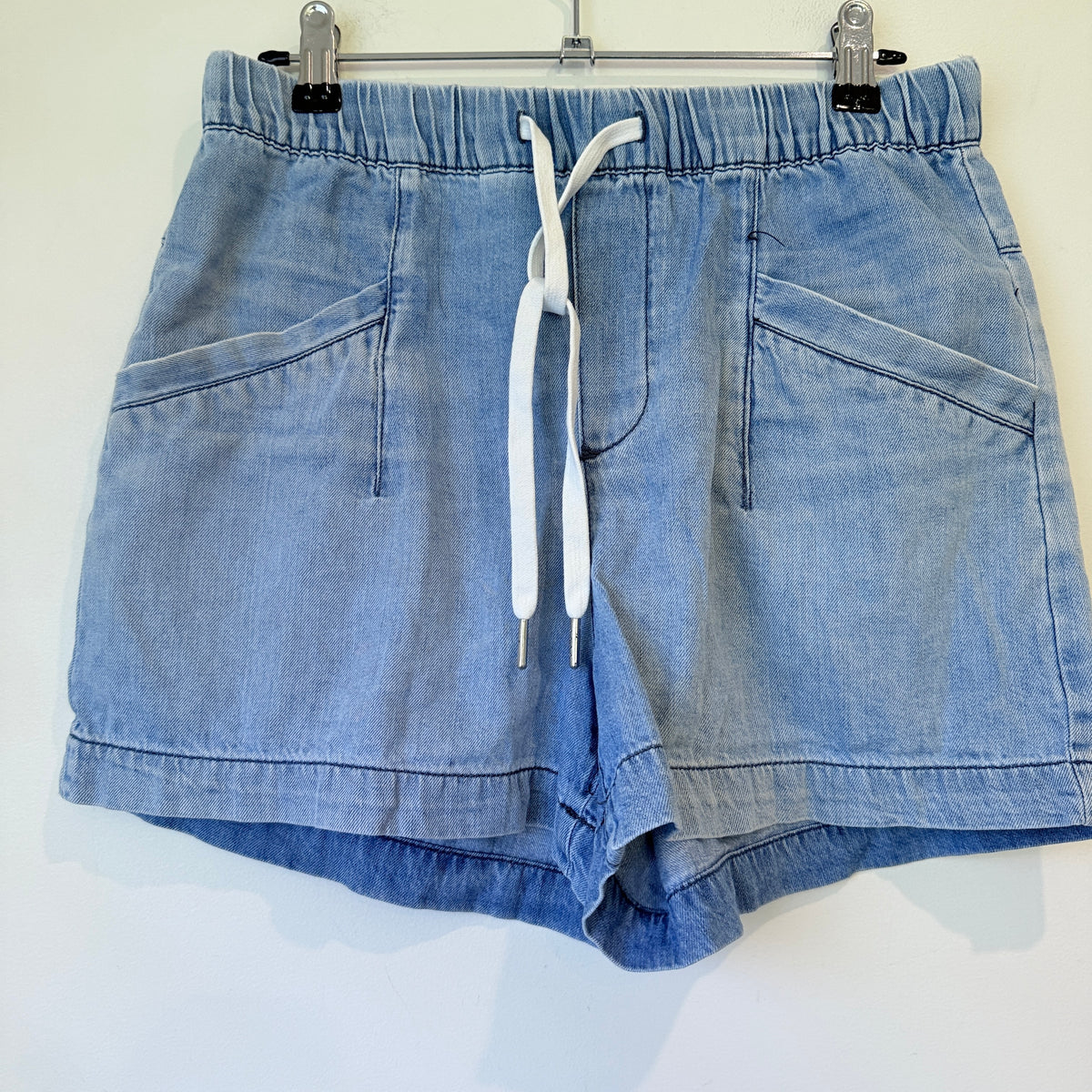 Just Jeans Light Blue Chambray Drawstring Shorts Size 6