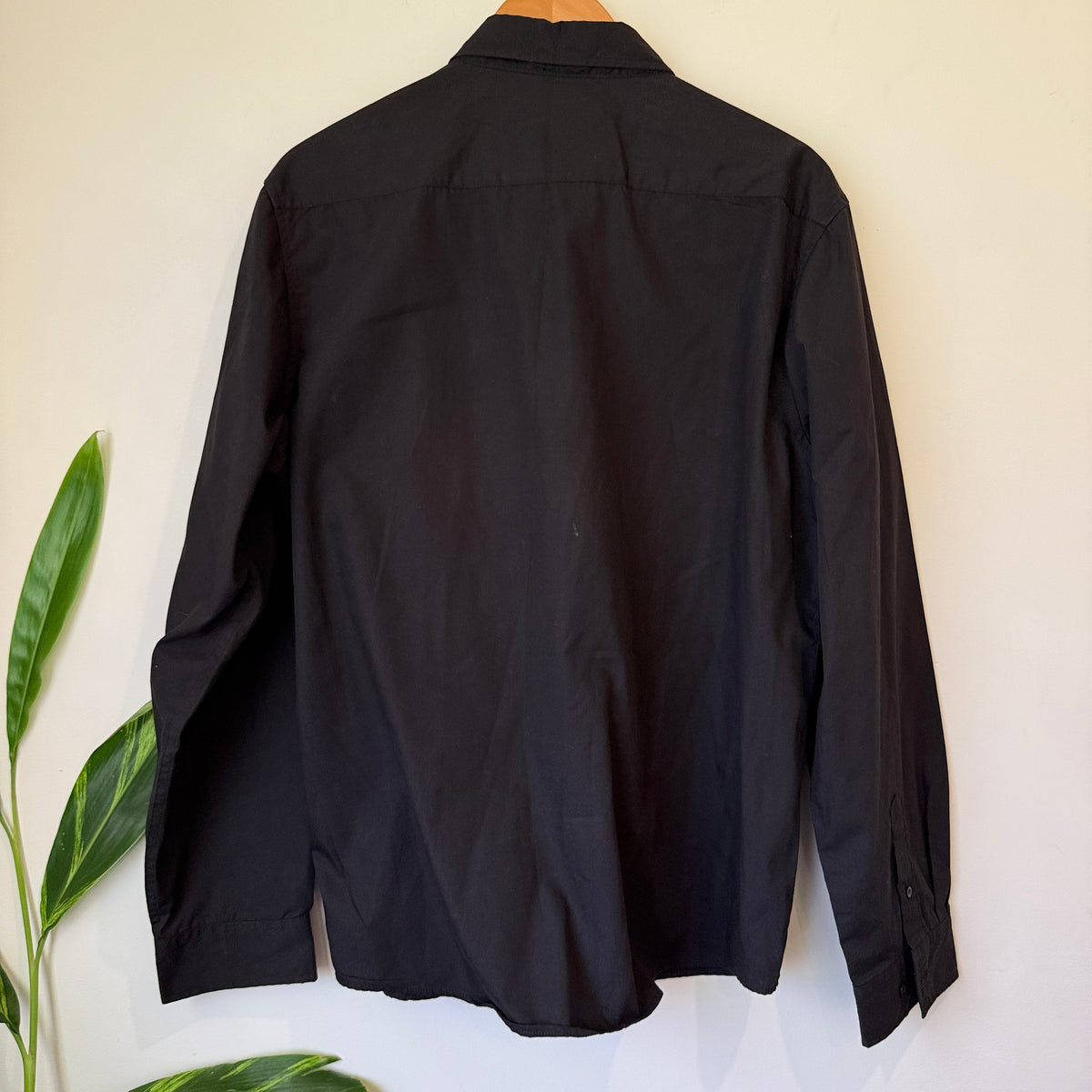 AA Black Button Up Shirt Size L