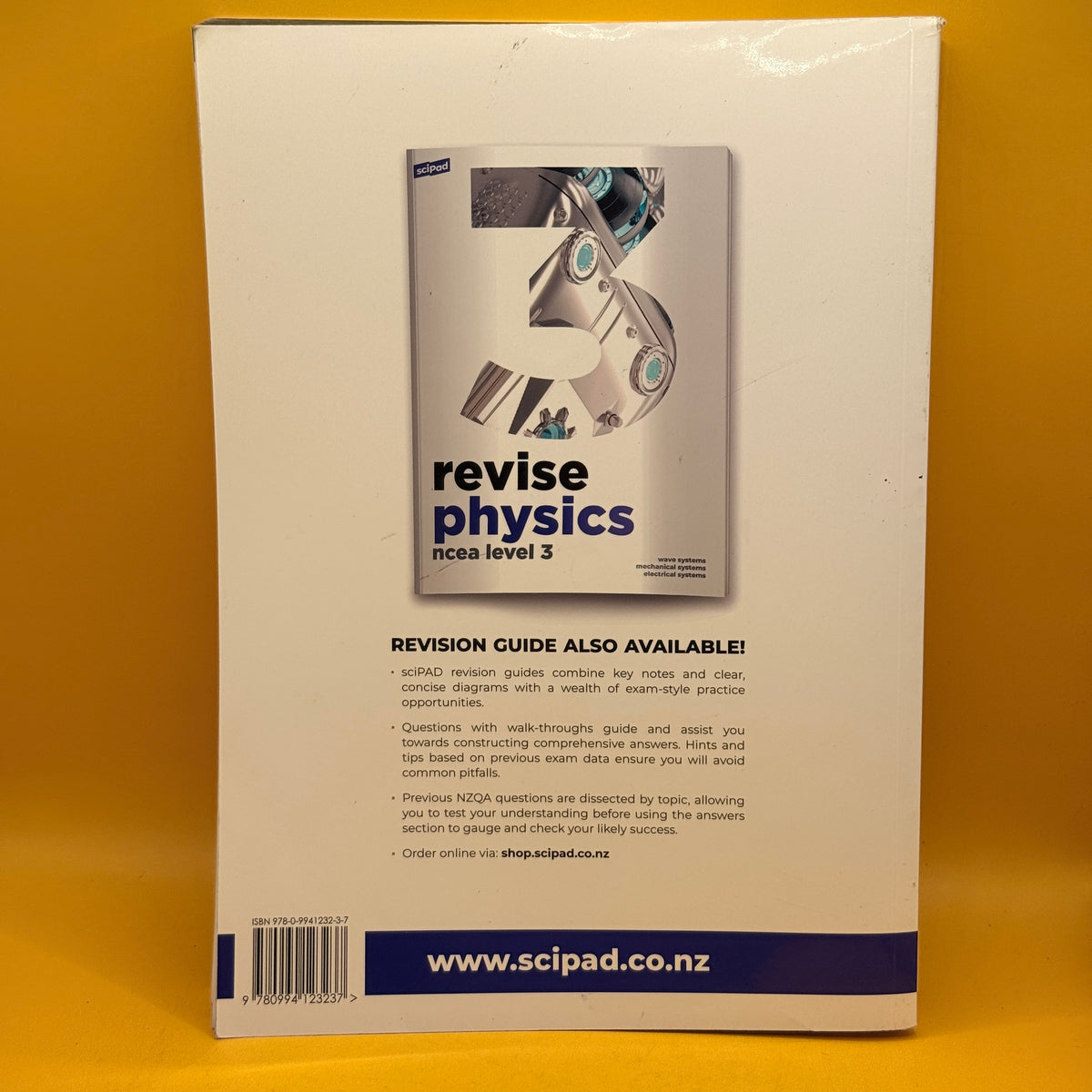 sciPAD Level 3 Physics: Externals by Silverback Academic Media