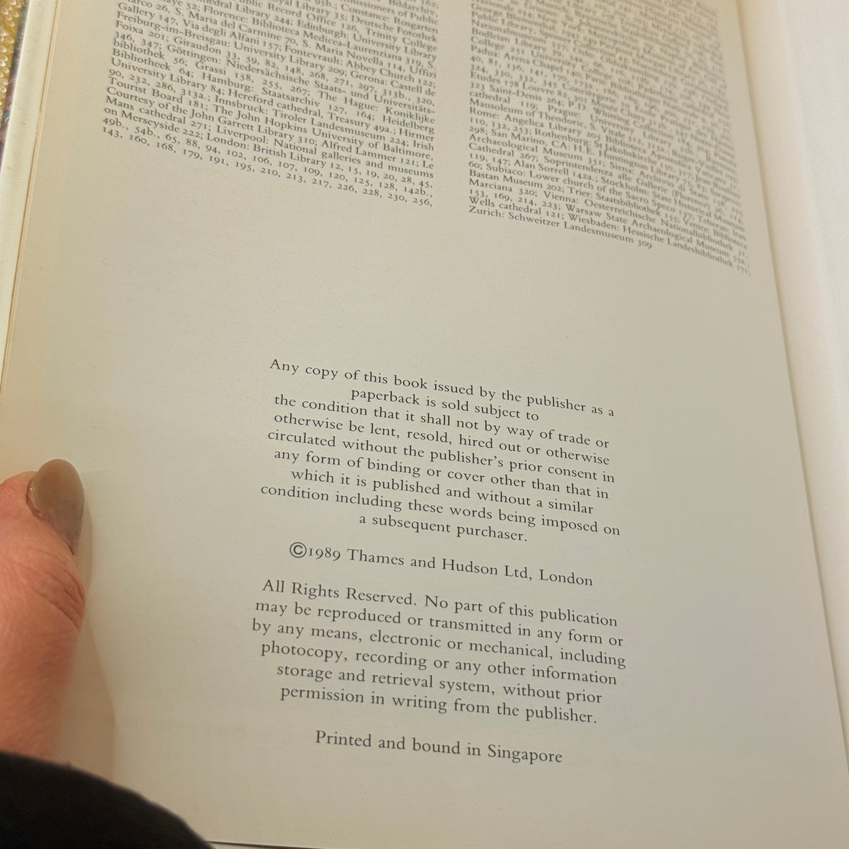 The Middle Ages: A Concise Encyclopaedia by H. R. Loyn 1989