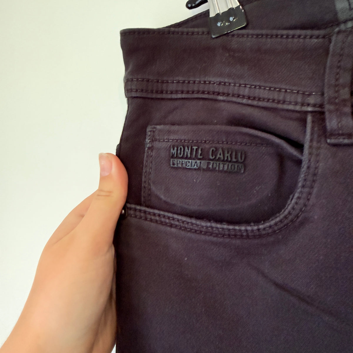 Monte Carlo Jeans Size 34