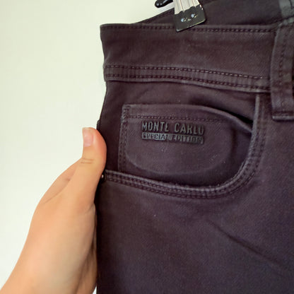 Monte Carlo Jeans Size 34