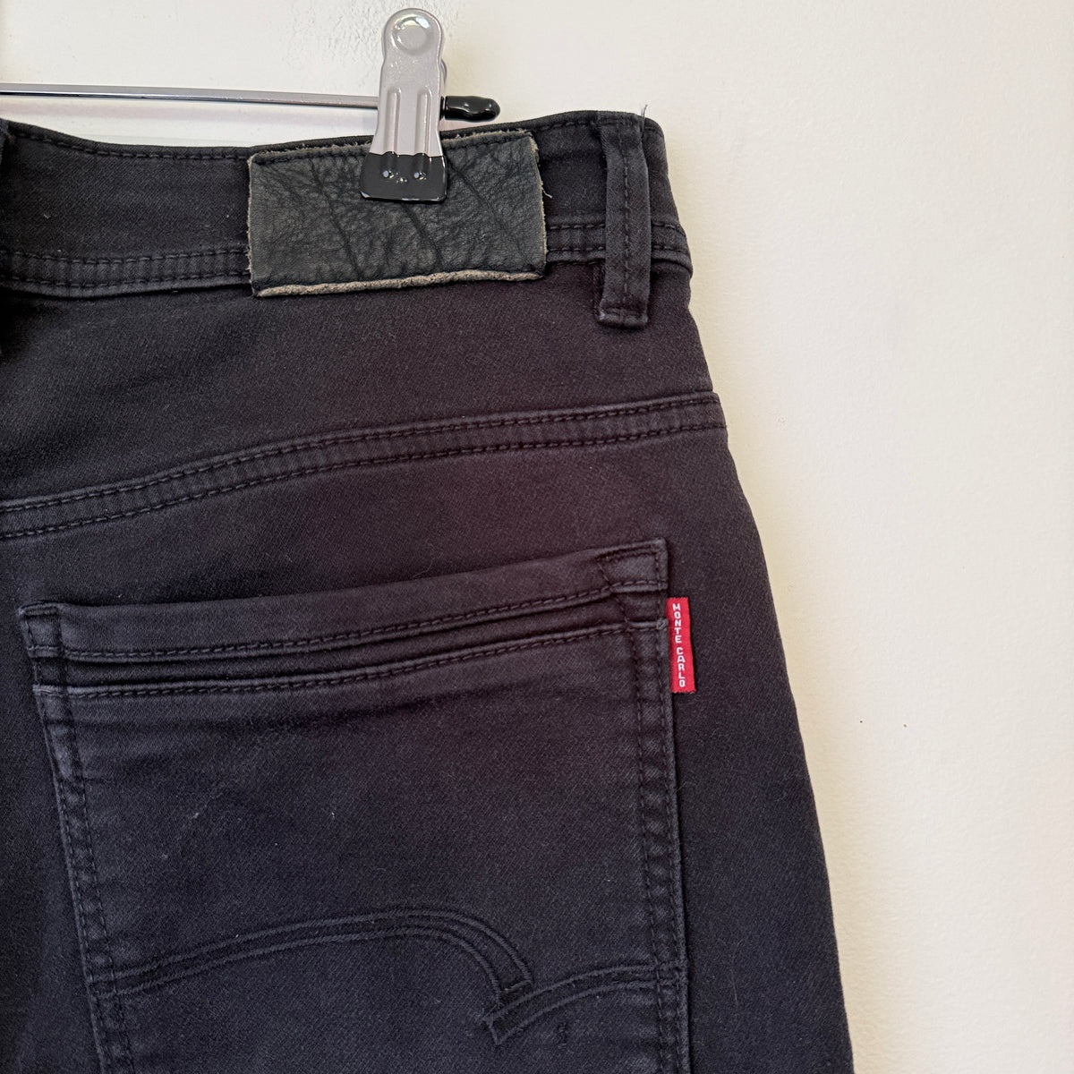 Monte Carlo Jeans Size 34
