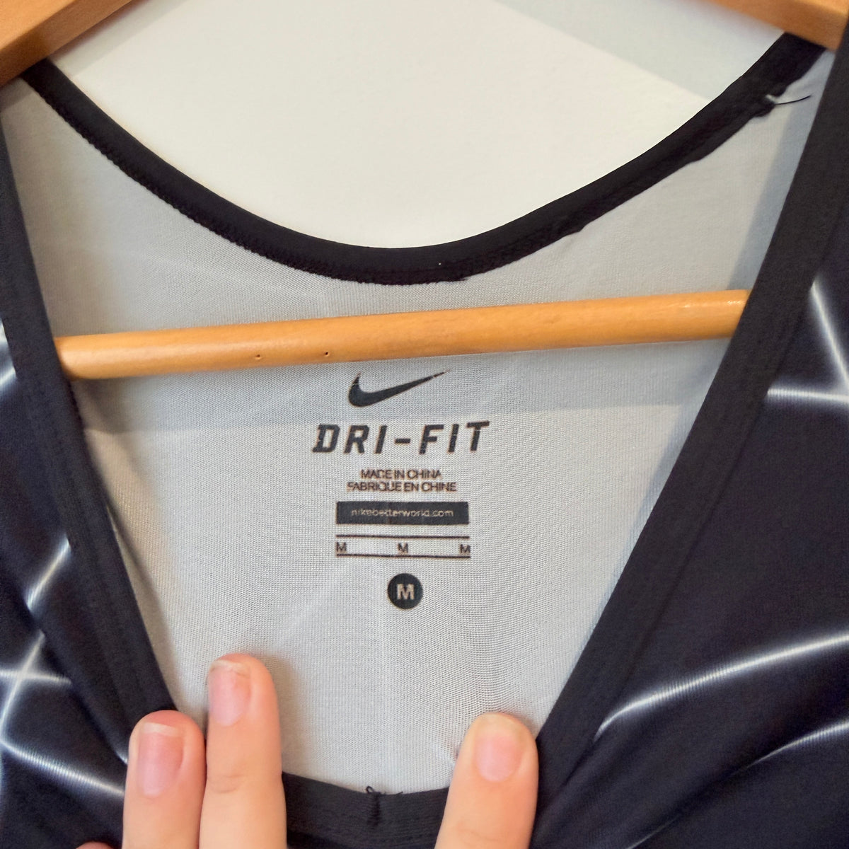 Nike Dri-FIT Black Line Print Running Tee Size M