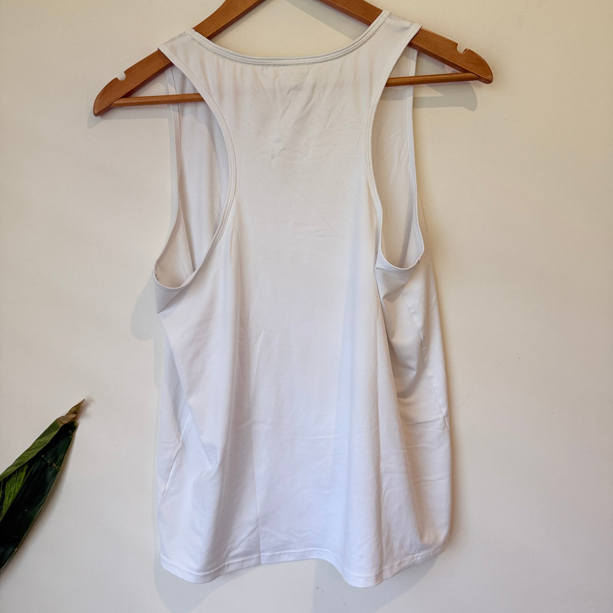 Good Move White Active Tank Size 14