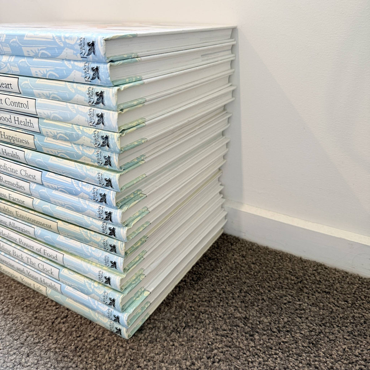 Reader's Digest Health & Healing The Natural Way 16 Volume Hardback Set