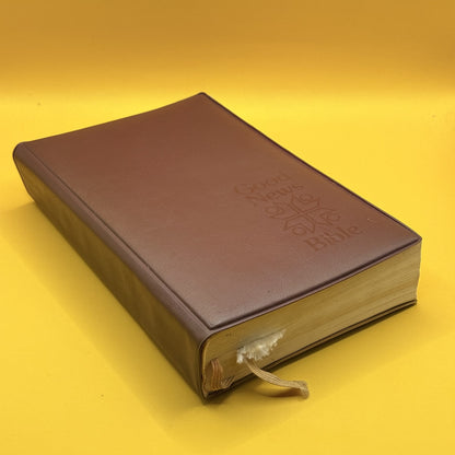 Good News Bible: Today's English Version by Various Authors 1978