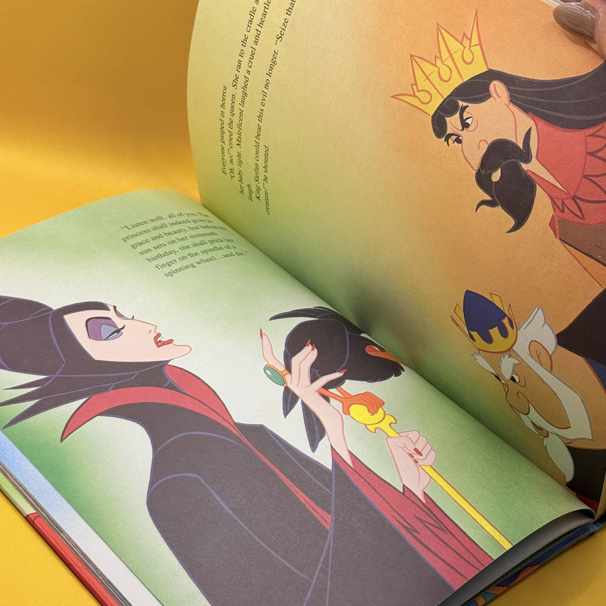 Walt Disney’s Sleeping Beauty by Disney 1995