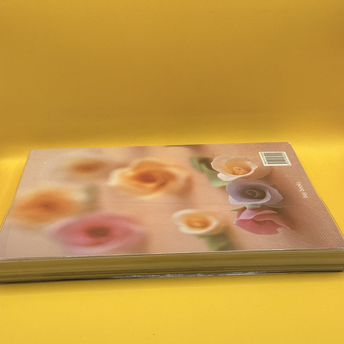 The Essential Guide to Cake Decorating by Bay Books