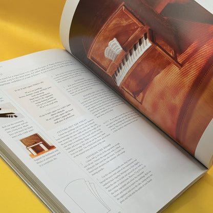 The Essential Guide to Cake Decorating by Bay Books