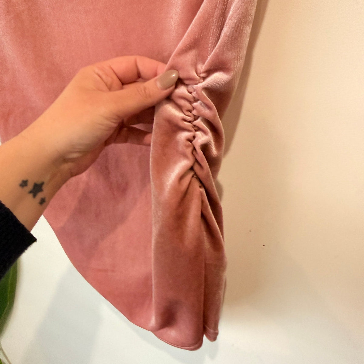 Mirrou Dusty Pink Velvet Ruched Top Size S