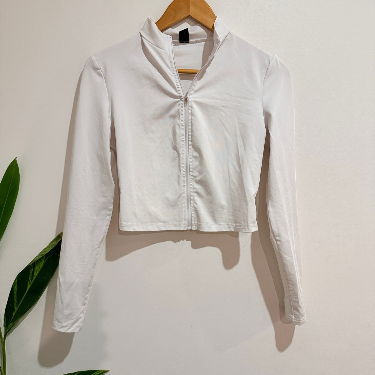 SHEIN White Cropped Zip Front Long Sleeve Top Size M