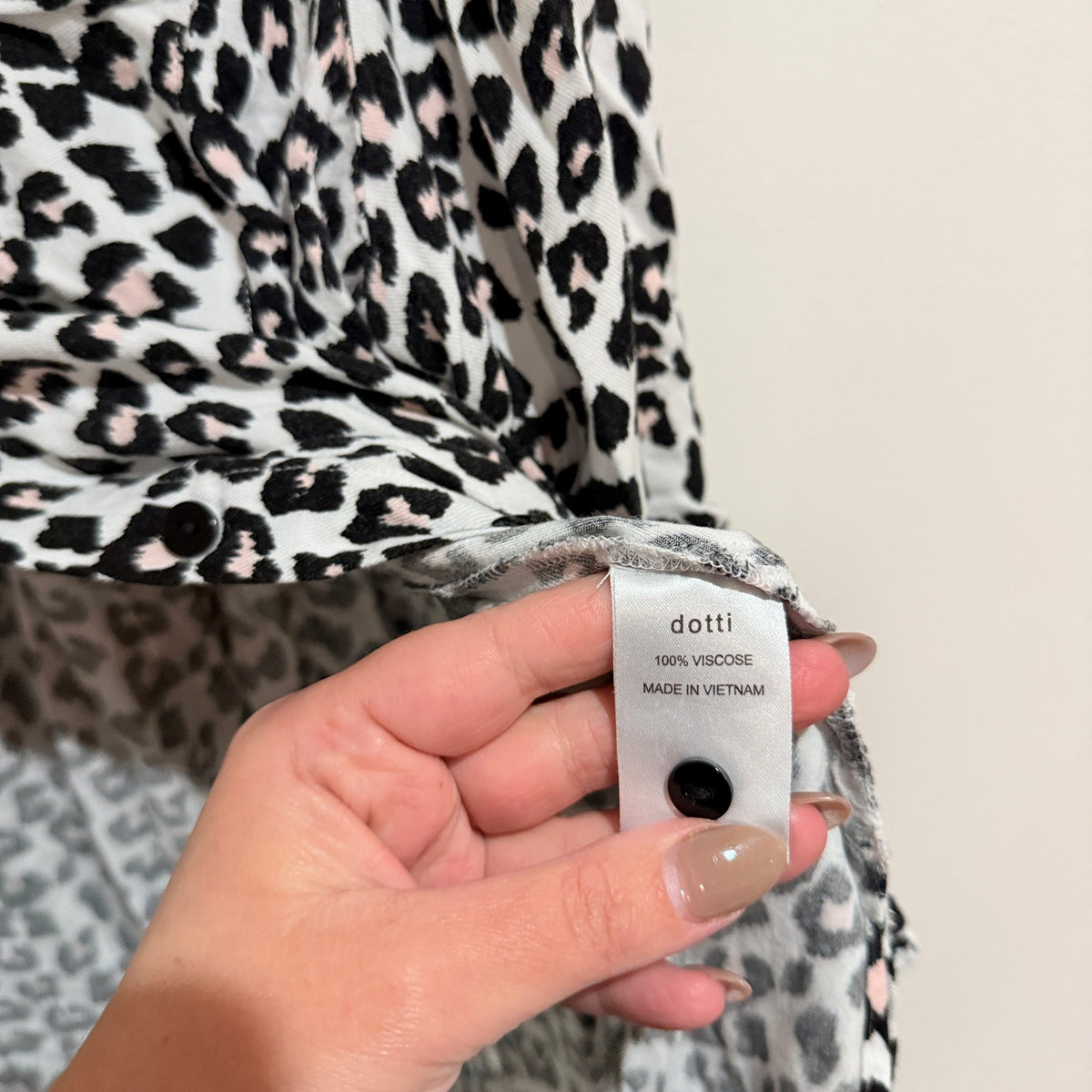 Dotti Black & White Leopard Print Long Sleeve Shirt Size 14