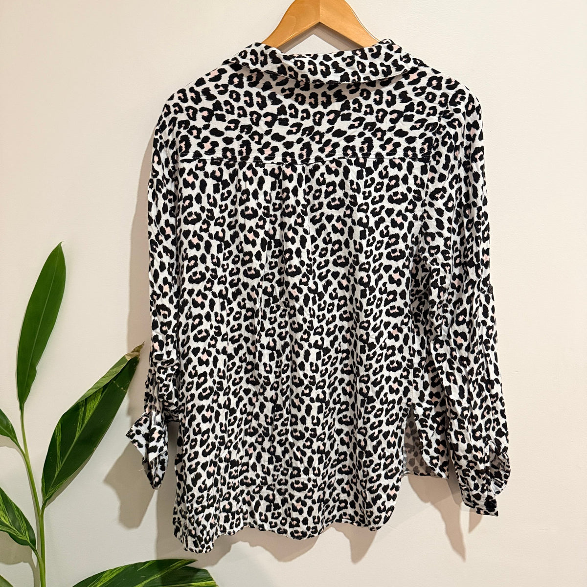 Dotti Black & White Leopard Print Long Sleeve Shirt Size 14