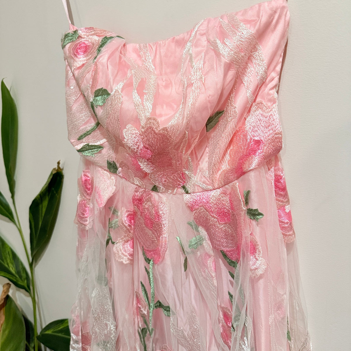 MOTF Pink Floral Embroidered Strapless Mini Dress  | U/Arm to U/Arm 36cm