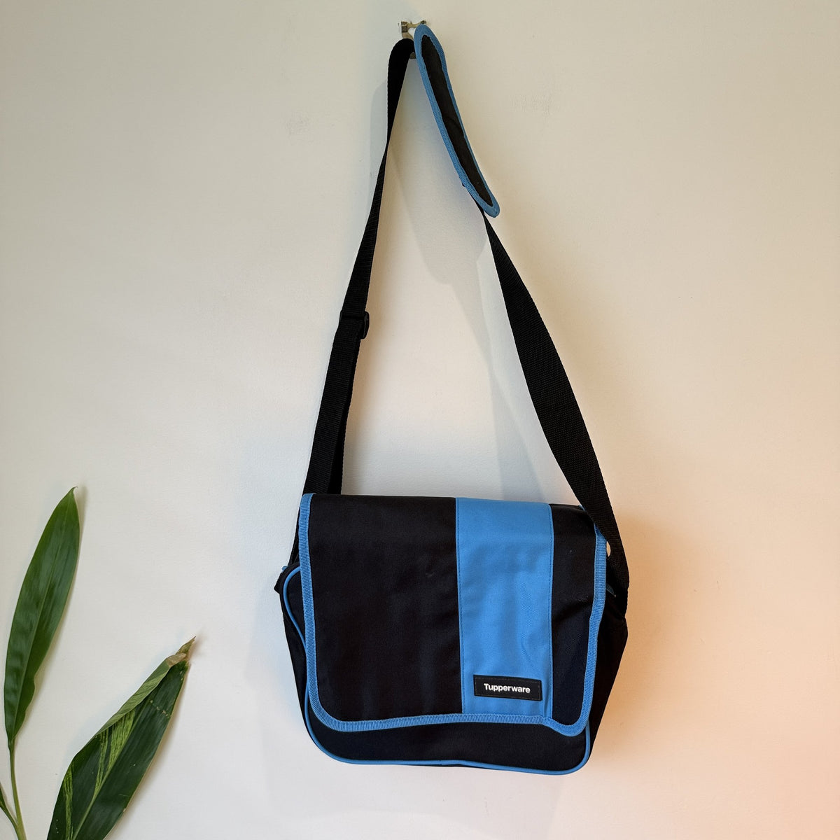 Tupperware Shoulder Bag Black & Blue