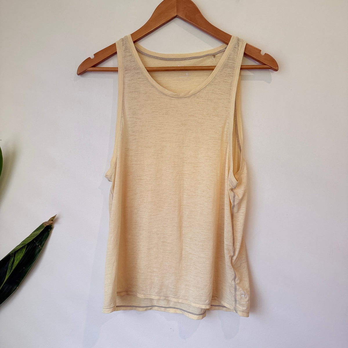 Nimble Cream Recycled Polyester Active Tank Size 8