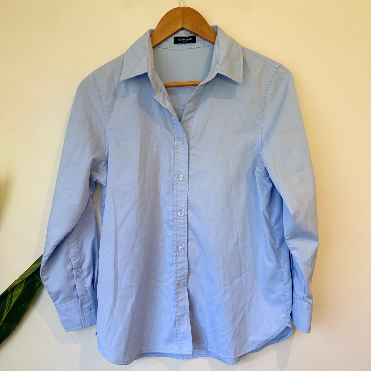 Mono Talk Long-sleeve Collared Shirt Size S