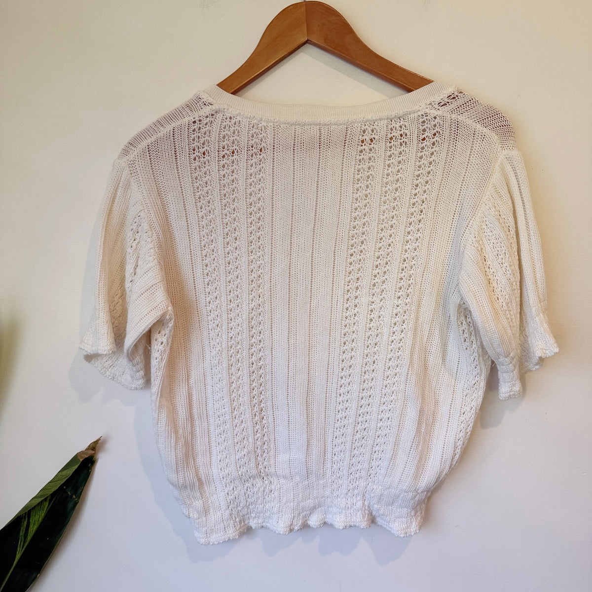 Brand Unknown Open-knit Cropped Sweater Size U/Arm to U/Arm 49cm