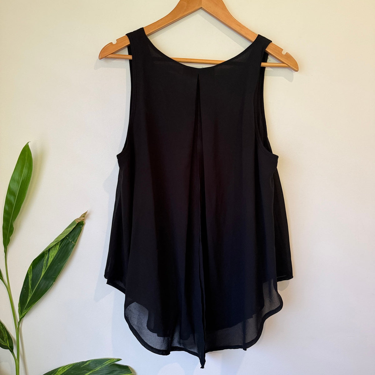 Chic A Booti Sleeveless Top Size 14