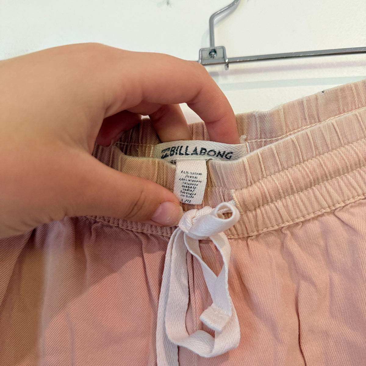 Billabong Dusty Pink Drawstring Shorts Size L