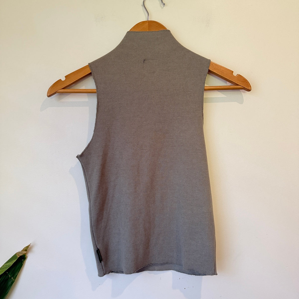 Afends Ribbed High Neck Tank Size M