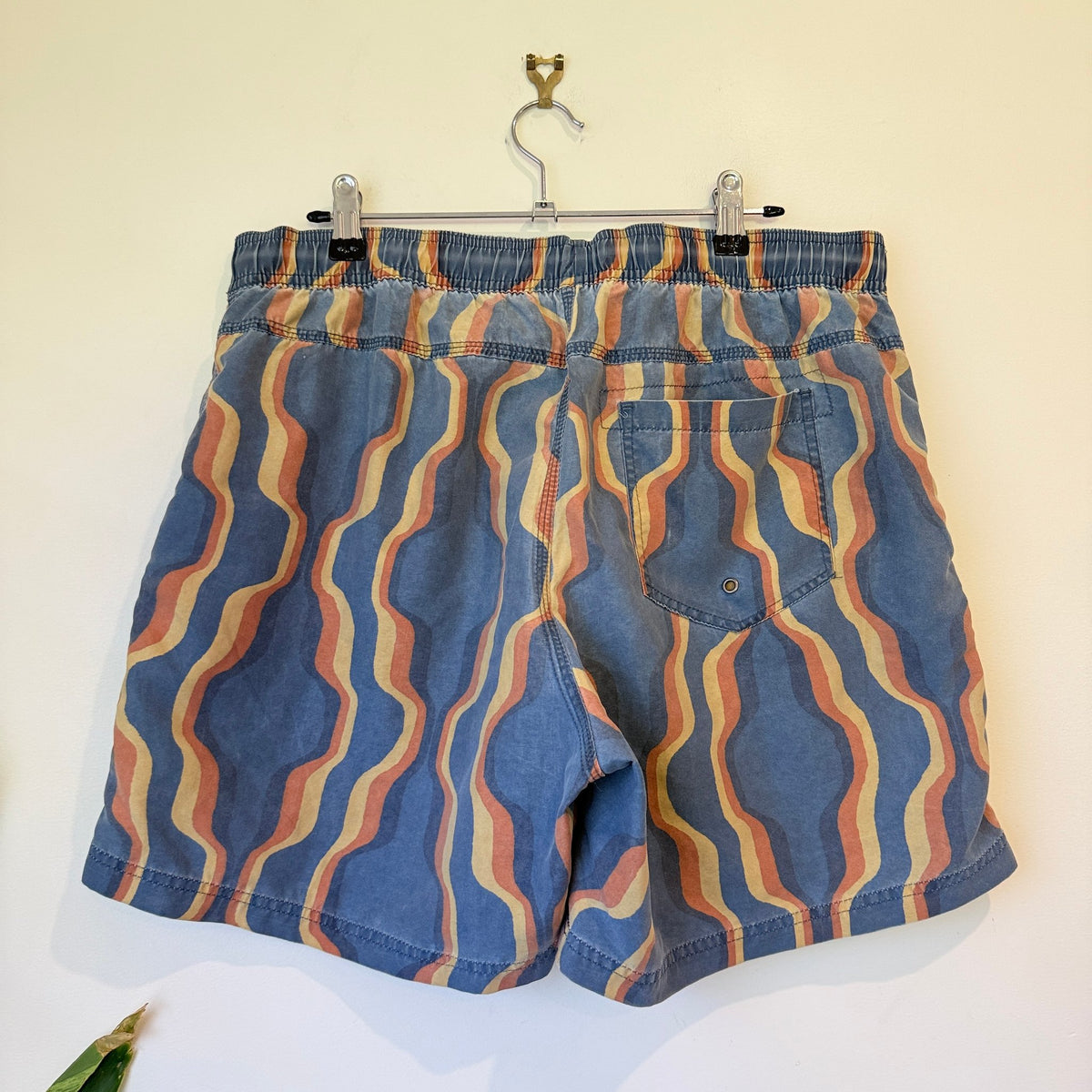 Cotton On Kahuna Short Wavy Print Swim Shorts Size L
