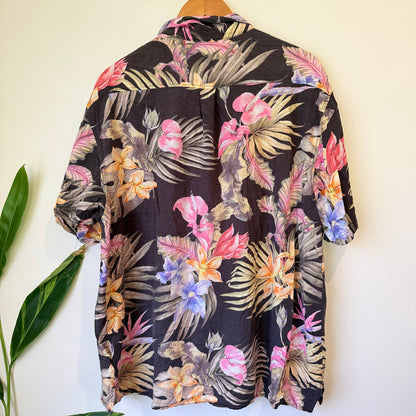 Absent Button-down Shirt Size XL