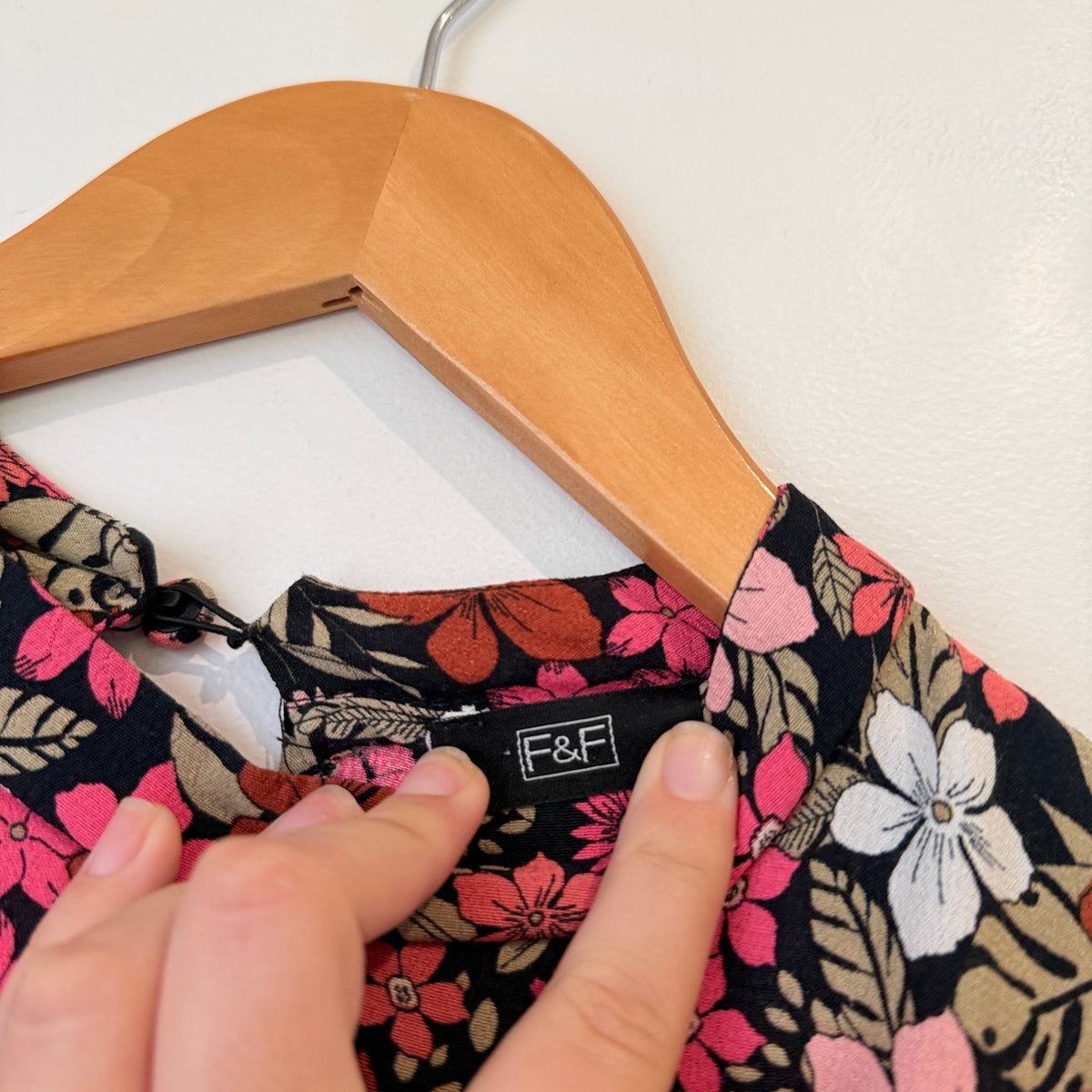 F & F Floral Jersey Dress Size 6 | U/Arm to U/Arm 41cm