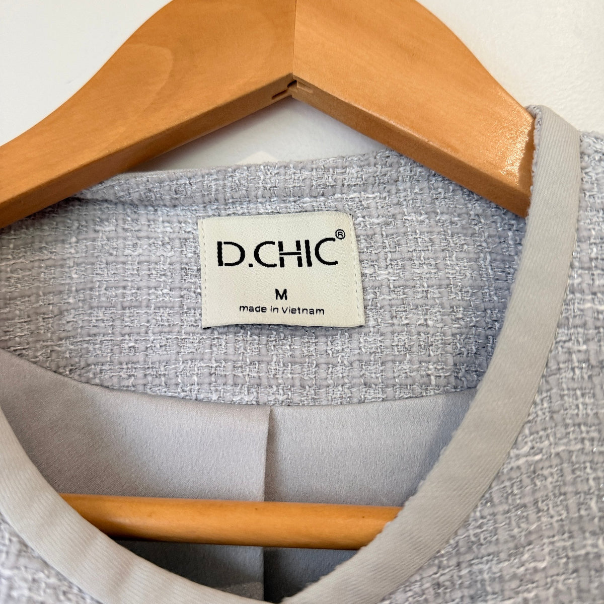 D.chic Cropped Tweed Jacket Size M | U/Arm to U/Arm 49cm