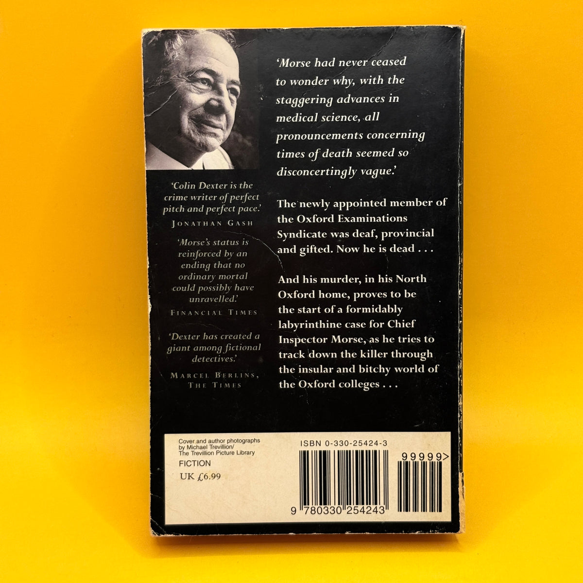The Silent World of Nicholas Quinn by Colin Dexter