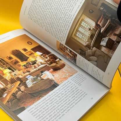 Colefax and Fowler: The Best in English Interior Decoration by Chester Jones