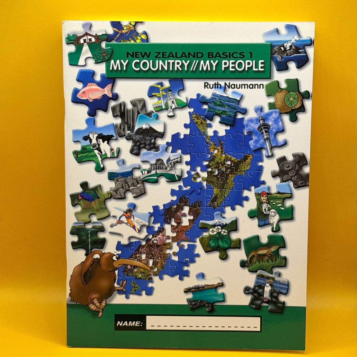 New Zealand Basics 1: My Country // My People by Ruth Naumann