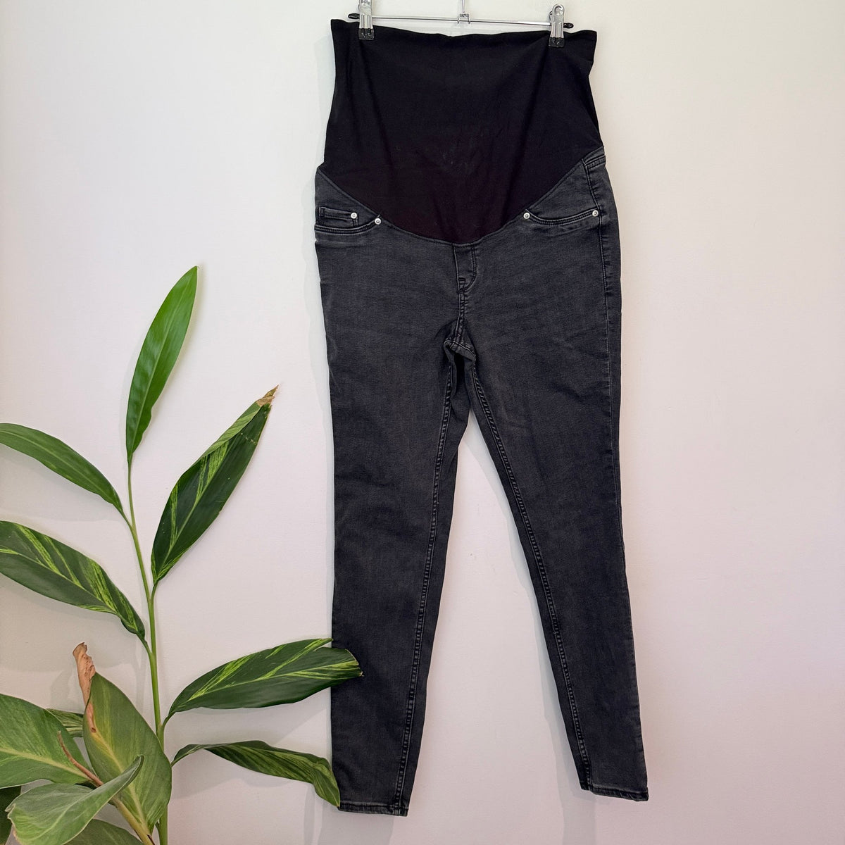 Brand Unknown Maternity Skinny Jeans Size L