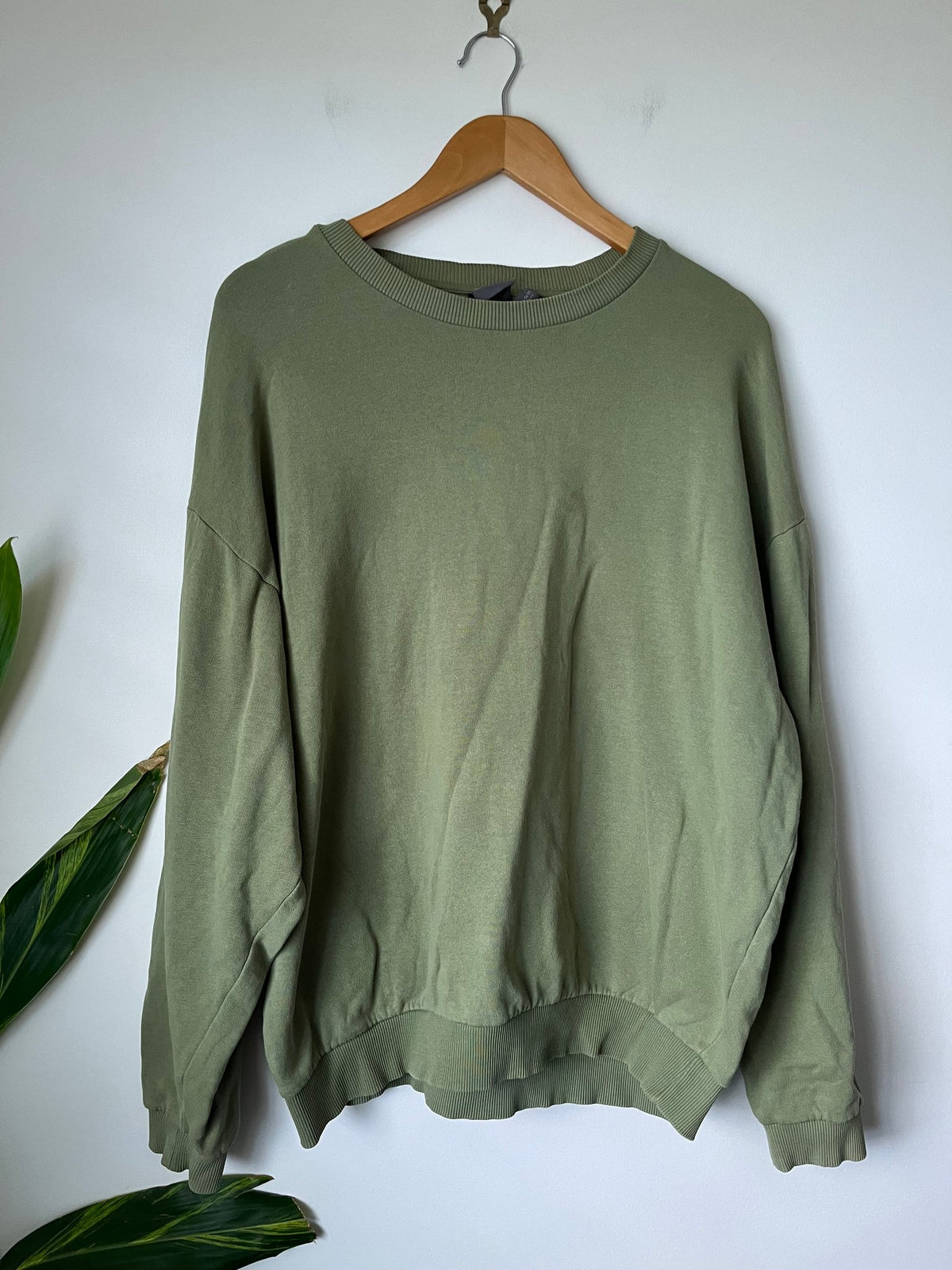 ASOS Khaki Green Oversized Crew Sweatshirt Size M