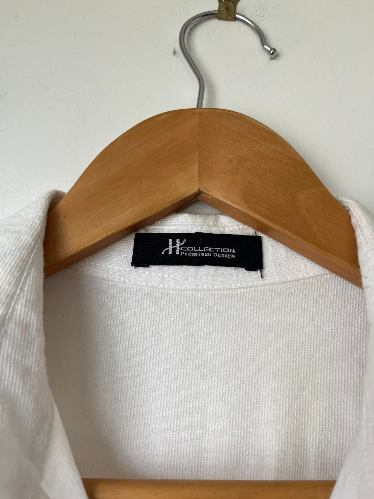 HH Collection White Short Sleeve Longline Utility Shirt - 46cm u/arm