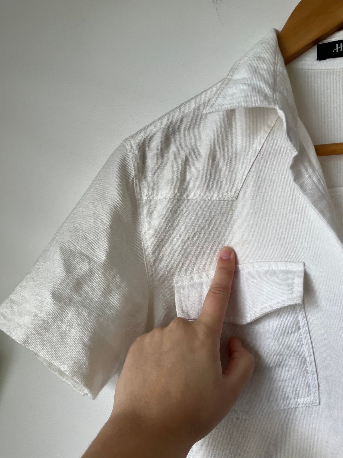 HH Collection White Short Sleeve Longline Utility Shirt - 46cm u/arm
