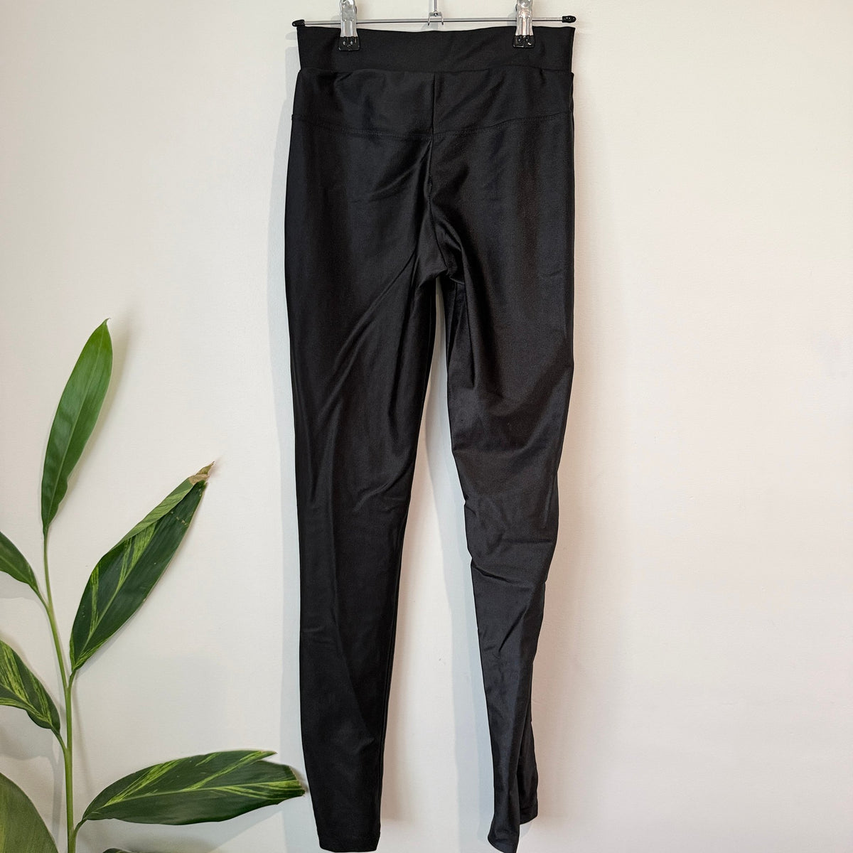 Black High Waist Stretch Pants with Button Front - 62cm waist