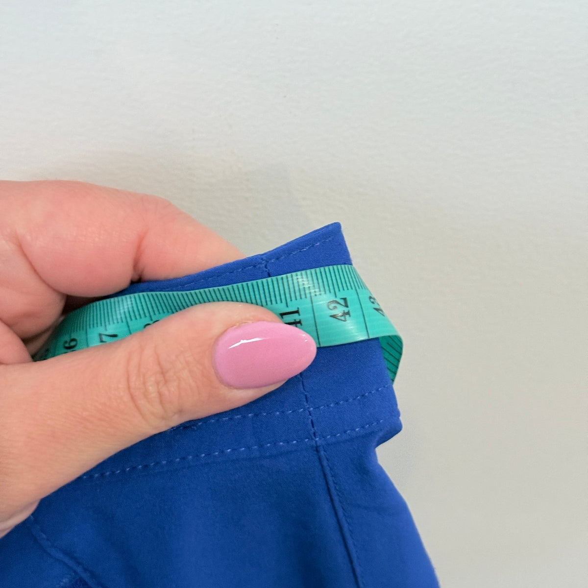 Title Nine Cobalt Blue Stretch Shorts Size 6