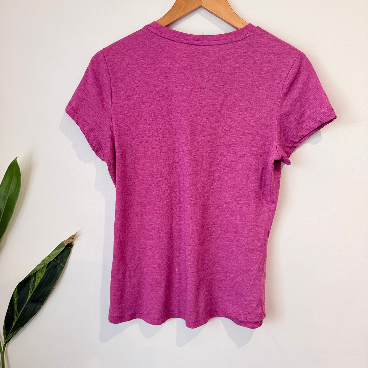 Puma Magenta Heather Logo Tee Size M