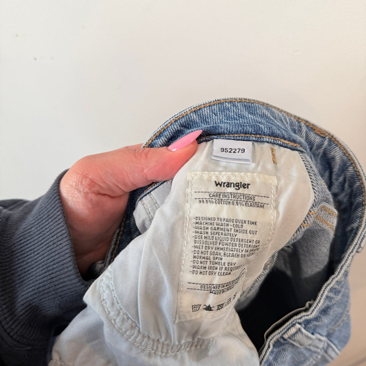 Wrangler Drew Light Wash High Rise Jeans Size 8