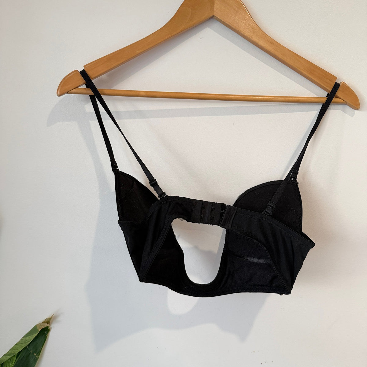 Nude Underwear Black Low Back Plunge Bra Size 10DD (or smaller)