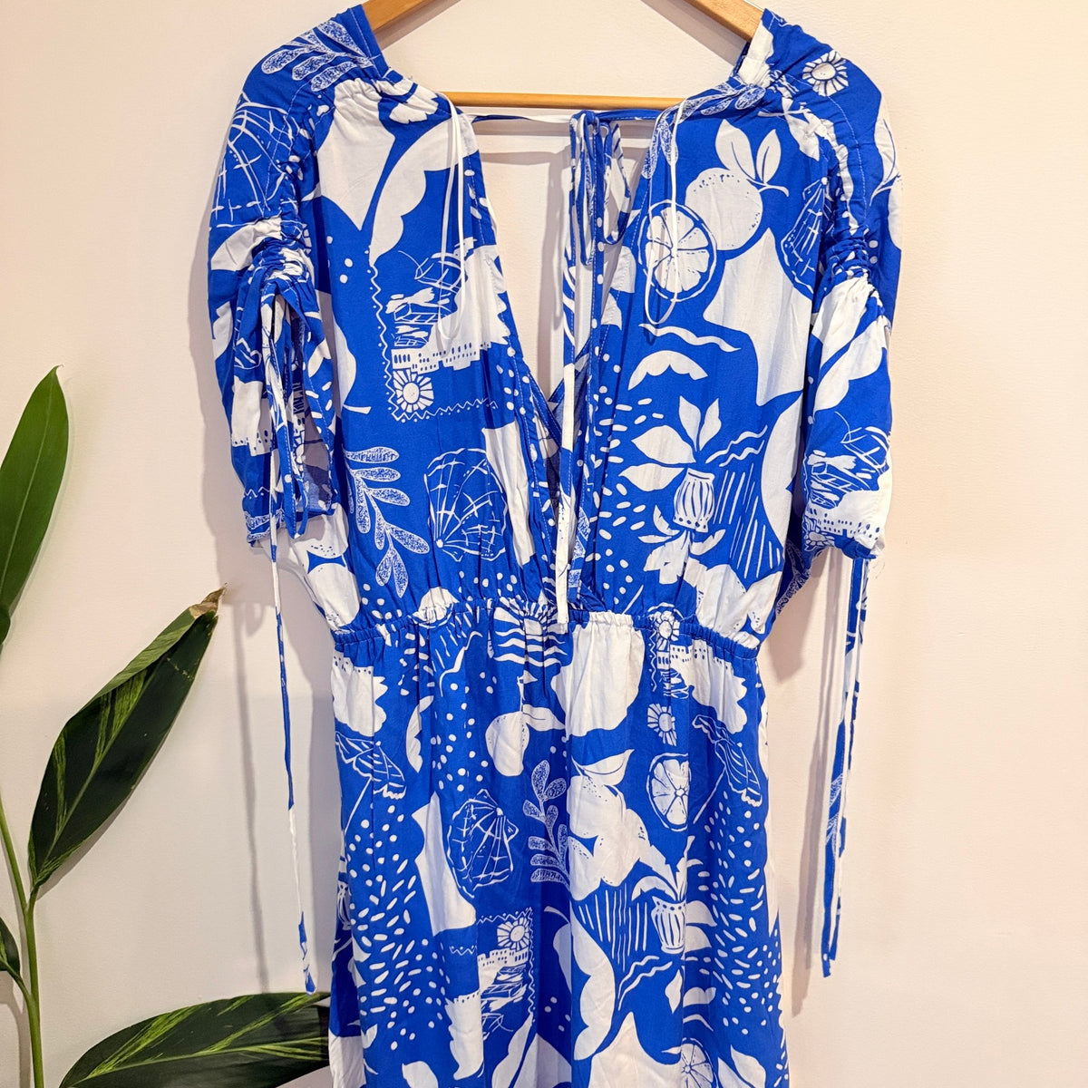 Miracle Blue & White Print V-Neck Maxi Dress Size 16